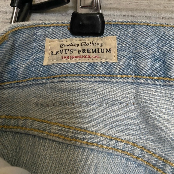 Levi’s 501 Jeans - Picture 3 of 5